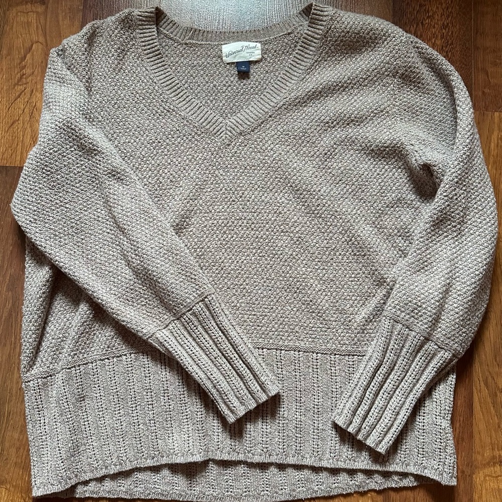 Universal Thread Tan V-Neck Sweater with Ribbed Cuffs